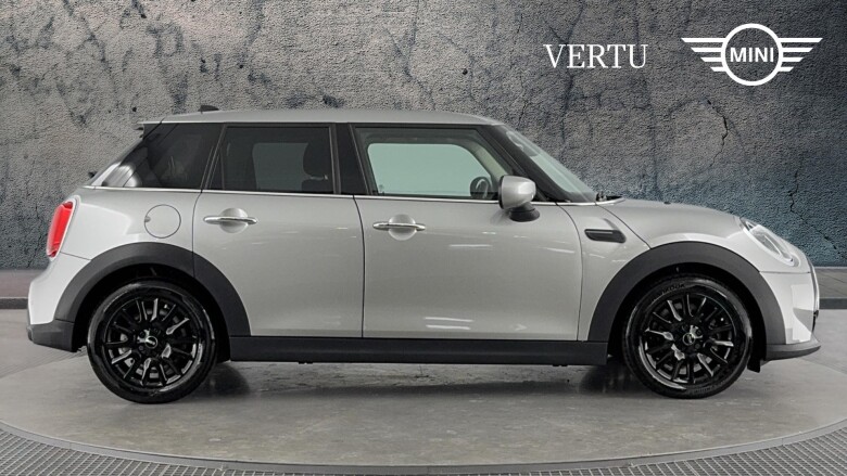 MINI Hatchback 1.5 Cooper Classic Premium 5dr Auto Petrol Hatchback